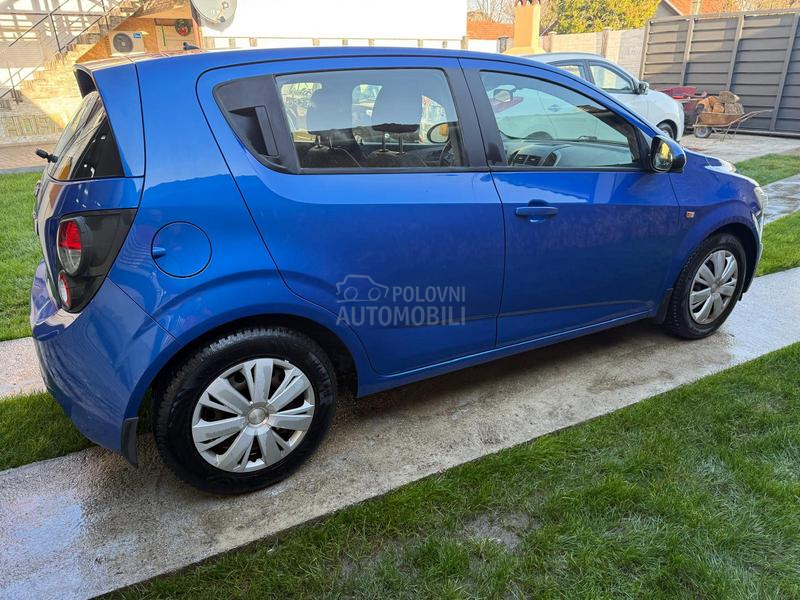 Chevrolet Aveo 1,3 diz 5 v r a t a