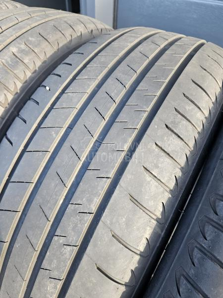 Bridgestone 225/60 R18 Letnja