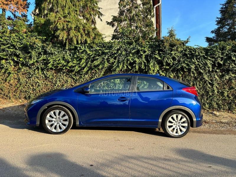 Honda Civic 1.8 i -VTEK SPORT