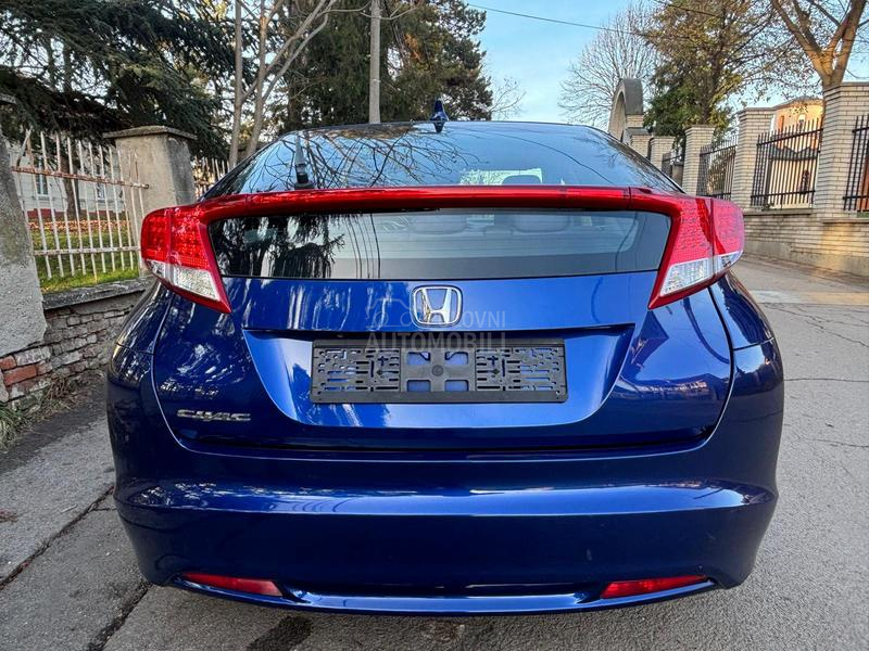 Honda Civic 1.8 i -VTEK SPORT