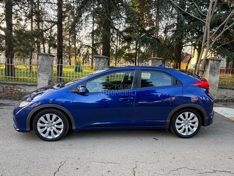 Honda Civic 1.8 i -VTEK SPORT