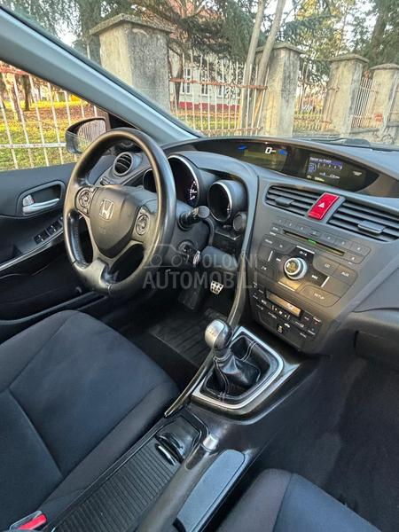 Honda Civic 1.8 i -VTEK SPORT