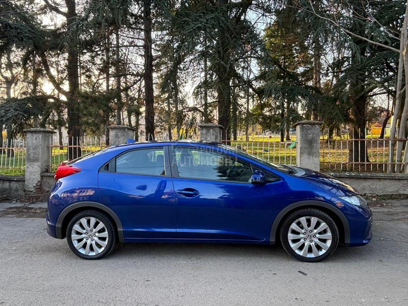 Honda Civic 1.8 i -VTEK SPORT