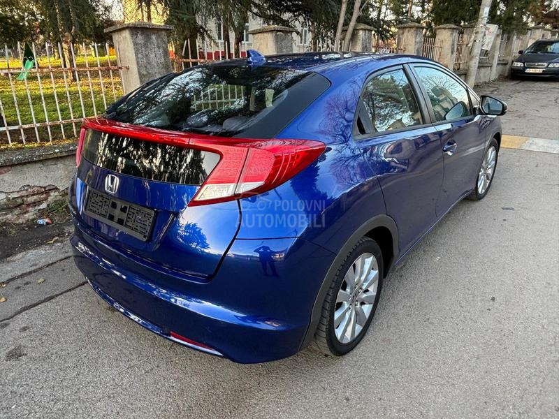 Honda Civic 1.8 i -VTEK SPORT