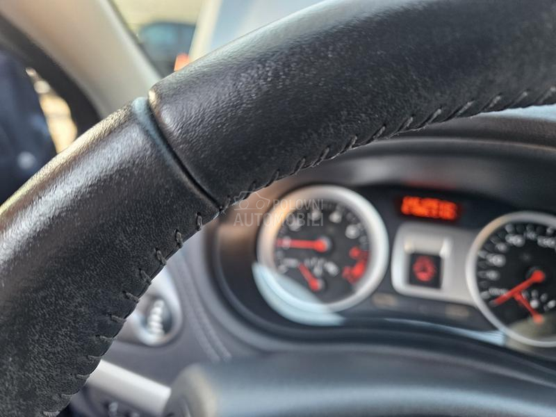 Renault Clio 1.2 16V NAV TOOP