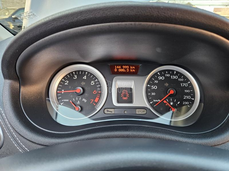 Renault Clio 1.2 16V NAV TOOP