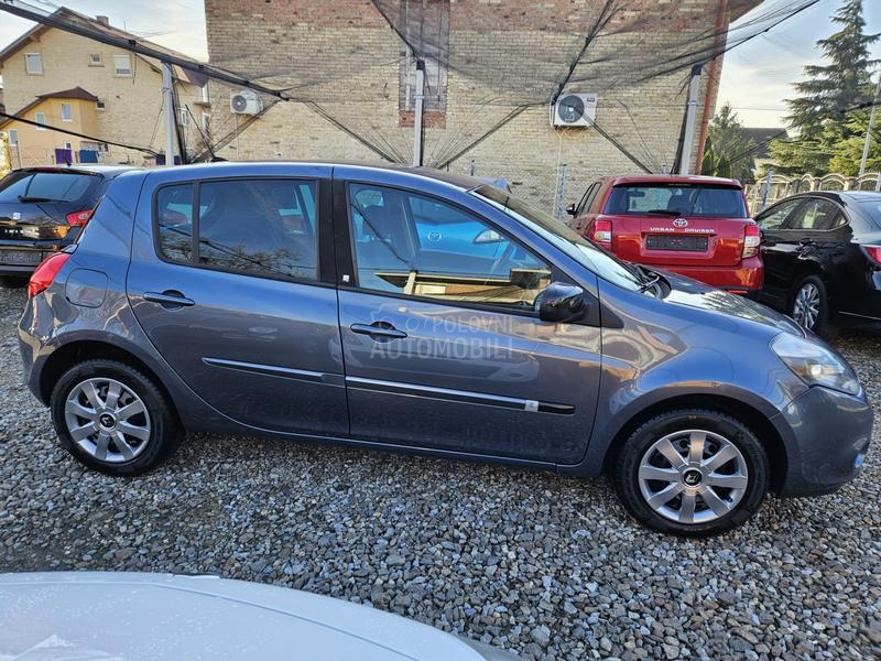 Renault Clio 1.2 16V NAV TOOP