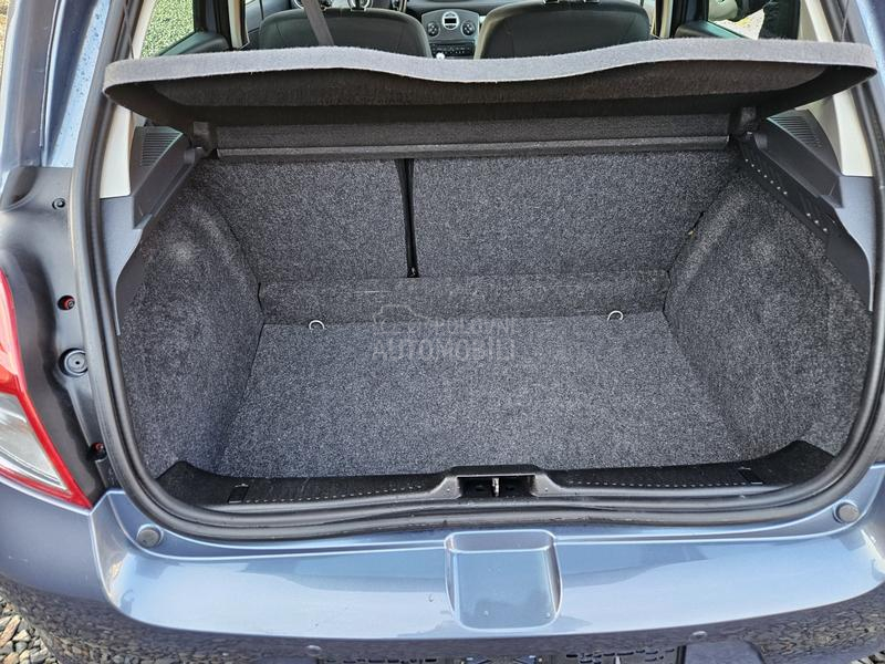 Renault Clio 1.2 16V NAV TOOP