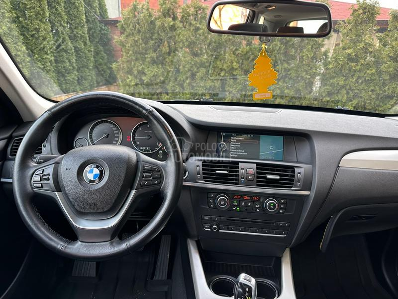 BMW X3 2.0XDRIVE/PANO/LED