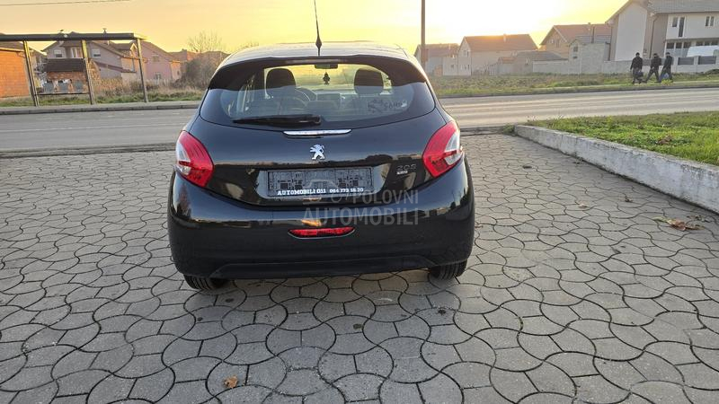 Peugeot 208 1.4 hdi AUTOM