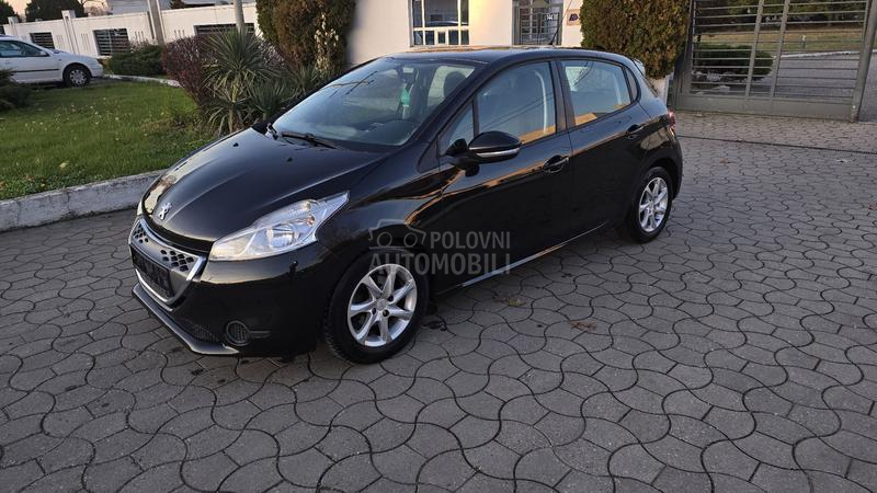 Peugeot 208 1.4 hdi AUTOM