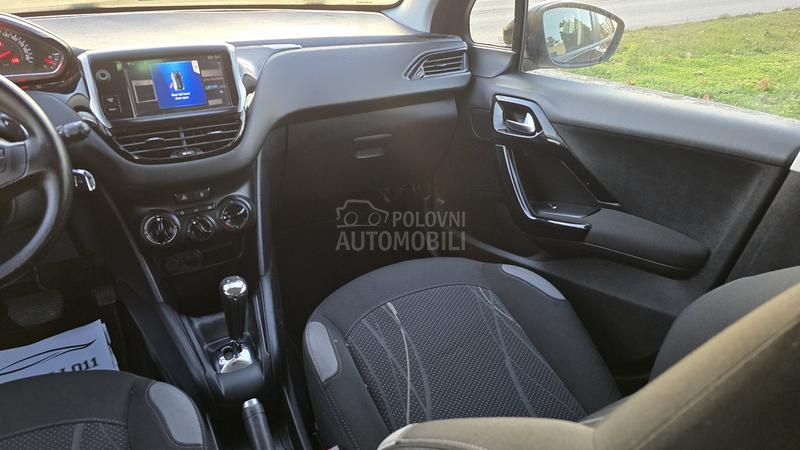 Peugeot 208 1.4 hdi AUTOM