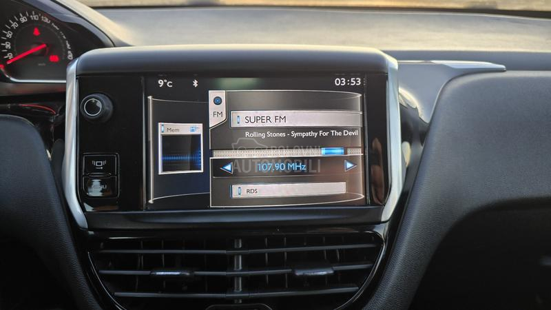 Peugeot 208 1.4 hdi AUTOM