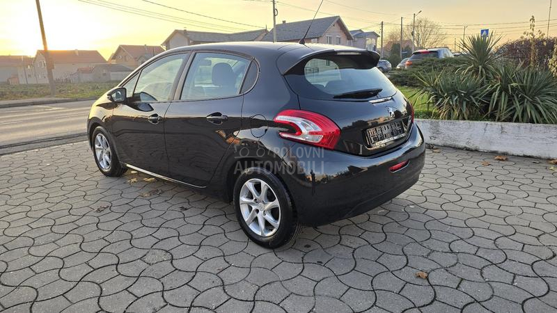 Peugeot 208 1.4 hdi AUTOM
