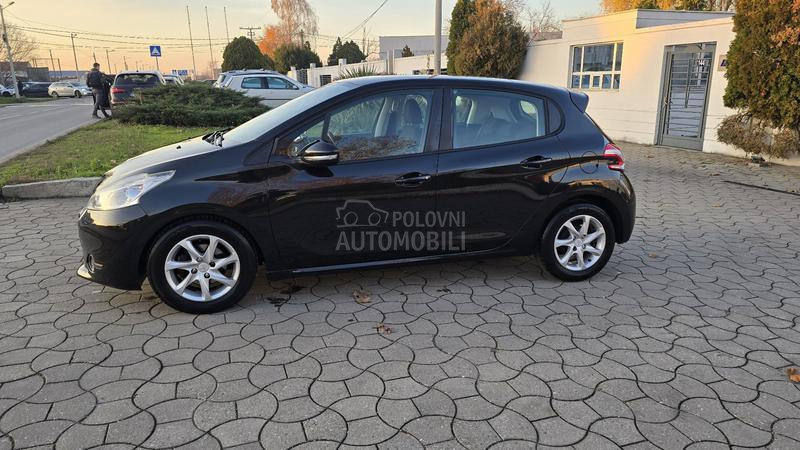 Peugeot 208 1.4 hdi AUTOM