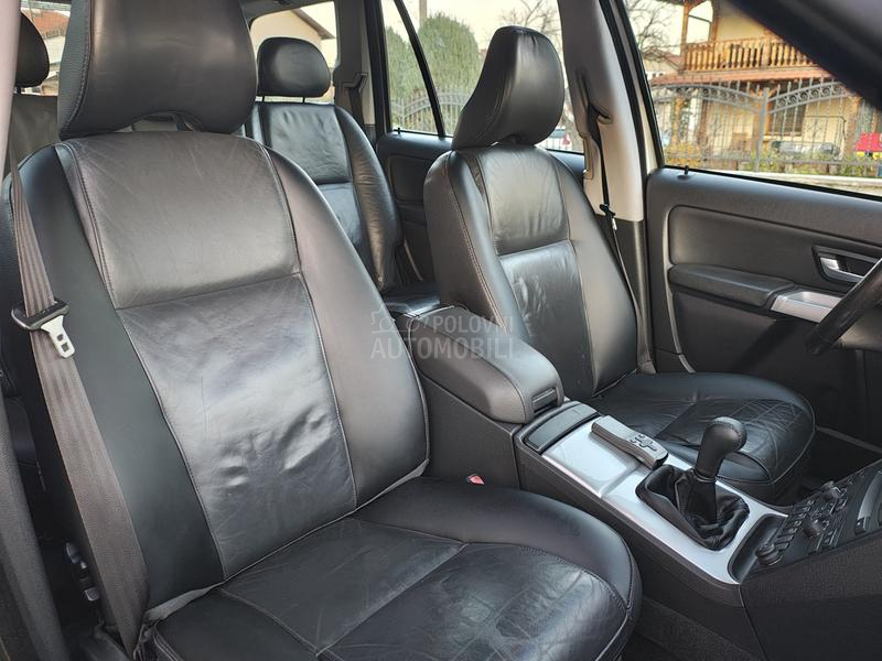 Volvo XC90 2.4 D5