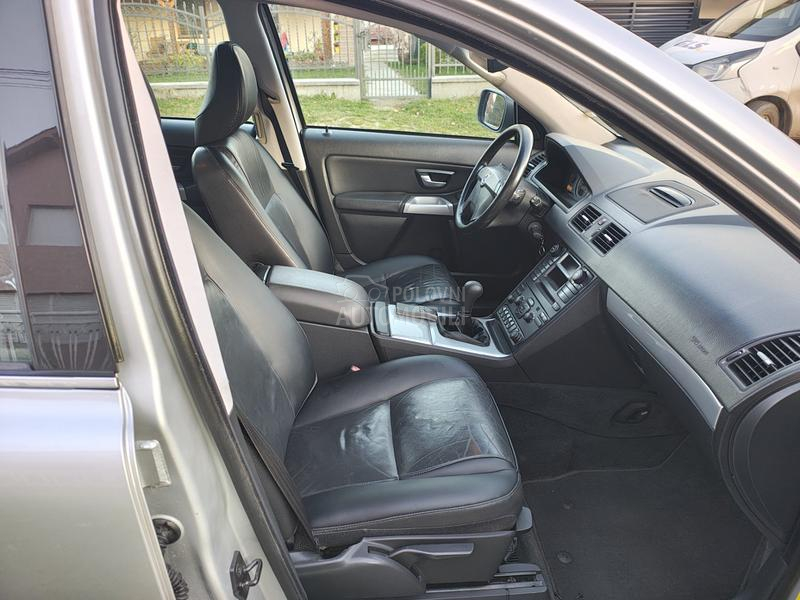 Volvo XC90 2.4 D5