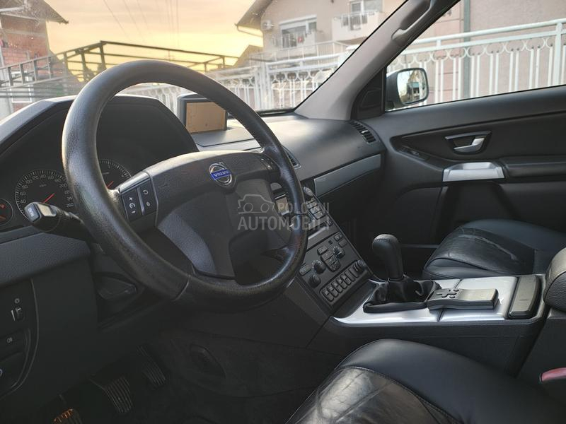 Volvo XC90 2.4 D5