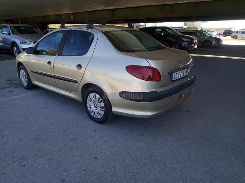 Peugeot 206 
