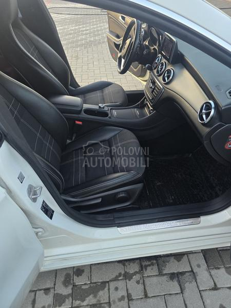 Mercedes Benz CLA 200 