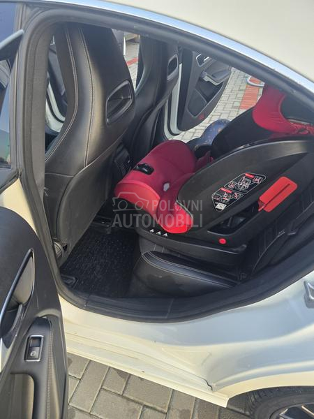 Mercedes Benz CLA 200 