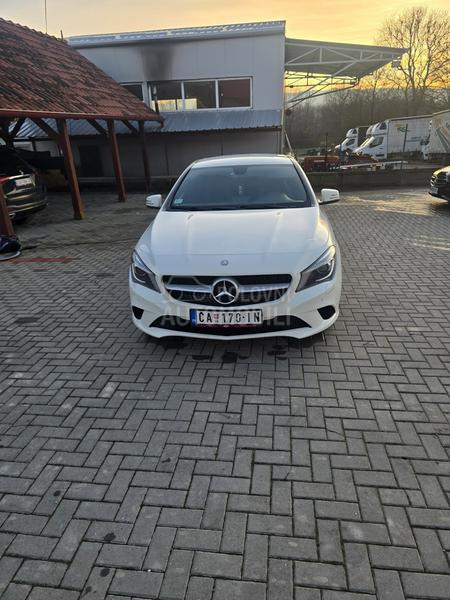 Mercedes Benz CLA 200 