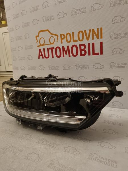 Desni full led far, IQ light