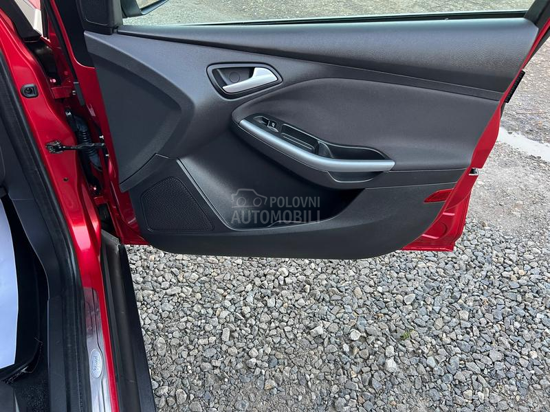 Ford Focus 104.000 K.M NOOV