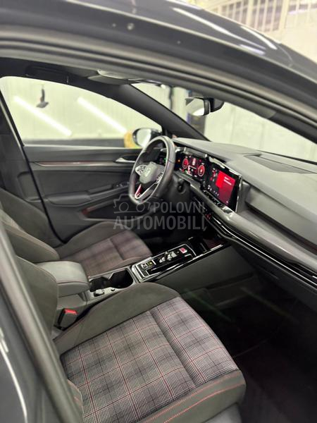Volkswagen Golf 8 gti