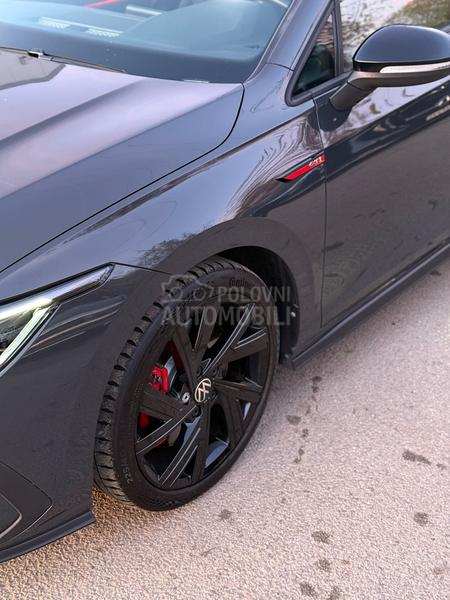 Volkswagen Golf 8 gti