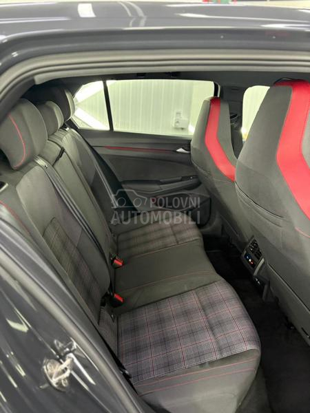 Volkswagen Golf 8 gti