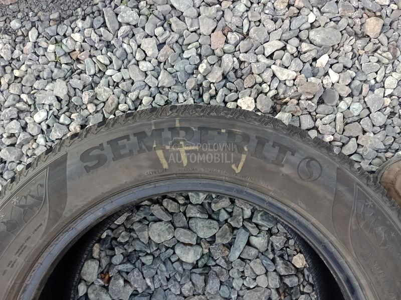 Semperit 235/55 R17 Zimska