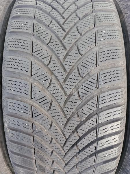 Semperit 235/55 R17 Zimska
