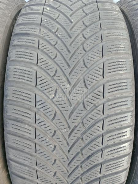 Semperit 235/55 R17 Zimska