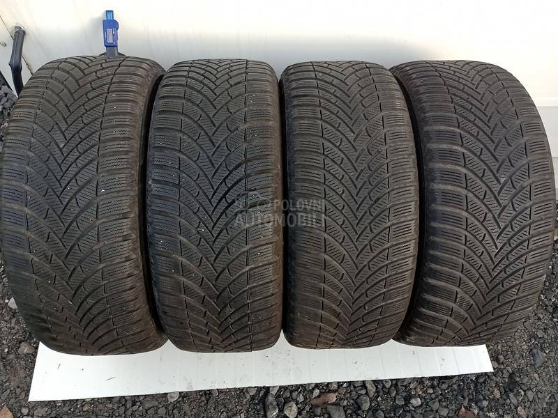 Semperit 235/55 R17 Zimska