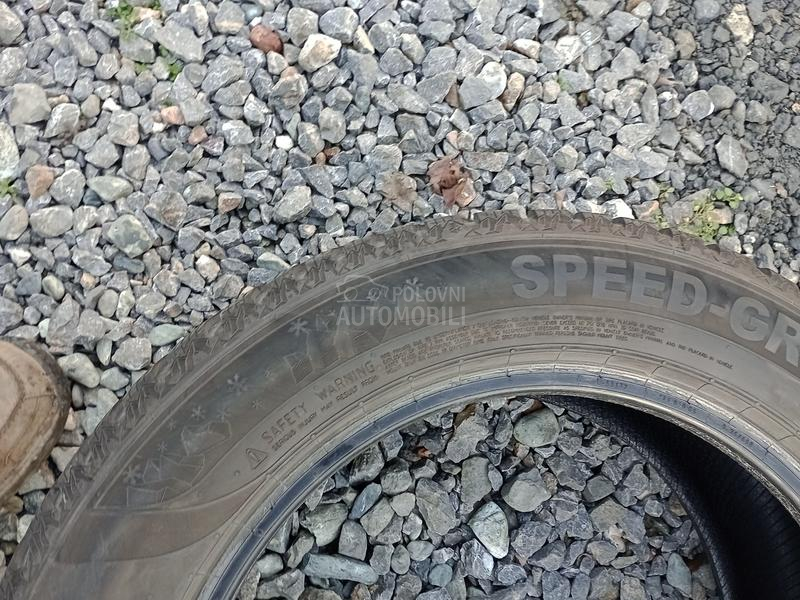 Semperit 235/55 R17 Zimska