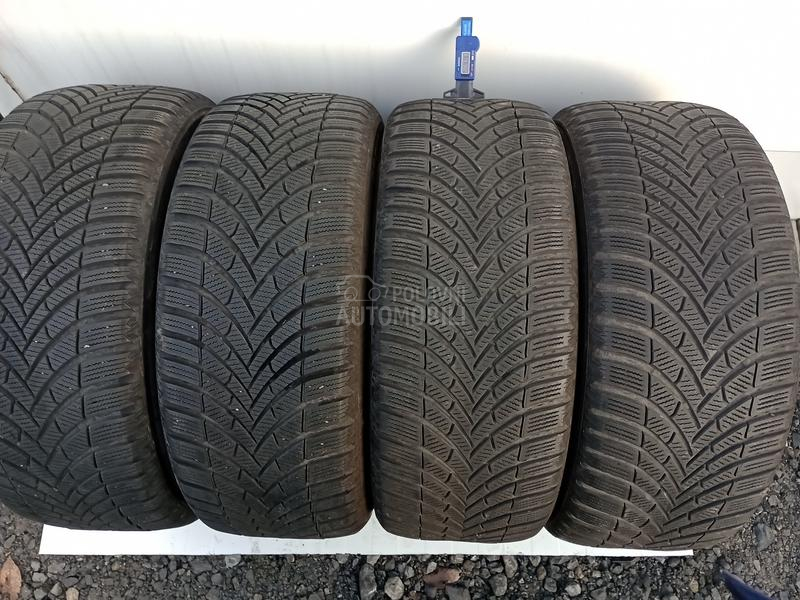 Semperit 235/55 R17 Zimska