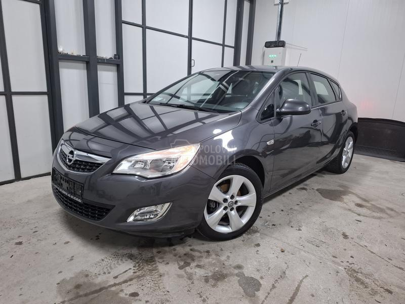 Opel Astra J 1.4