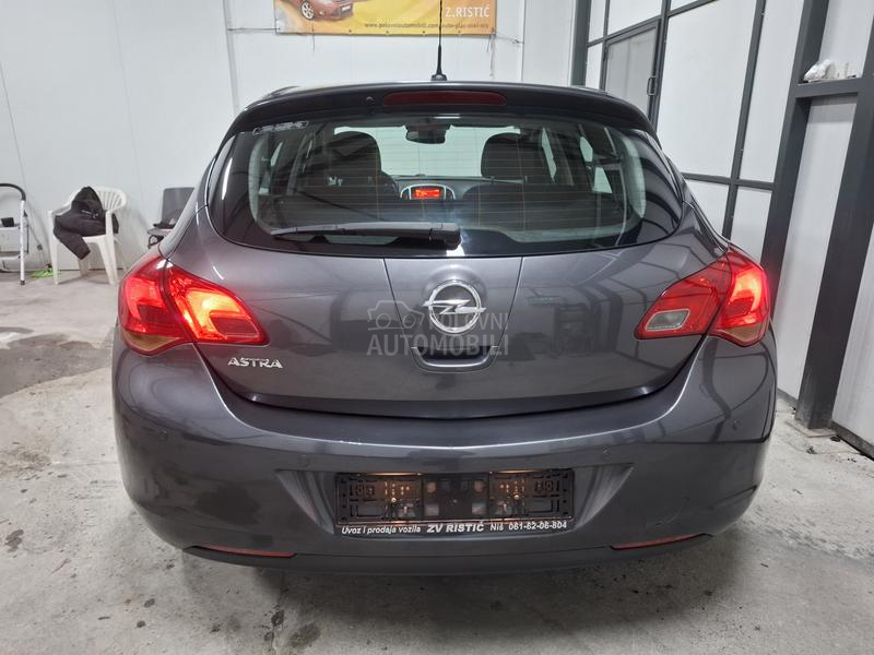 Opel Astra J 1.4