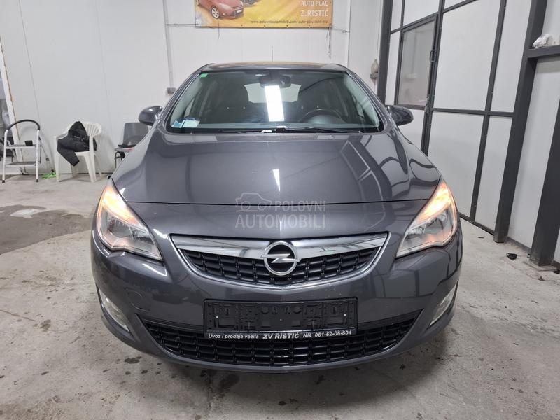 Opel Astra J 1.4
