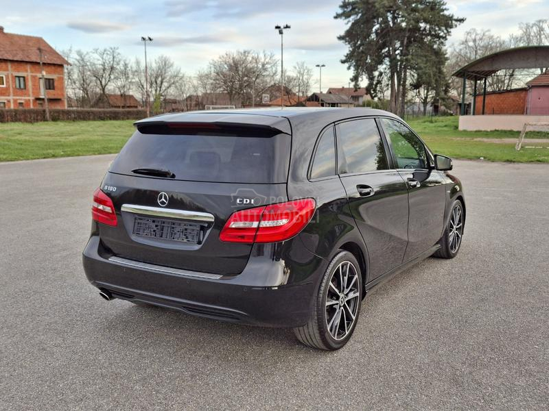 Mercedes Benz B 180 B 180