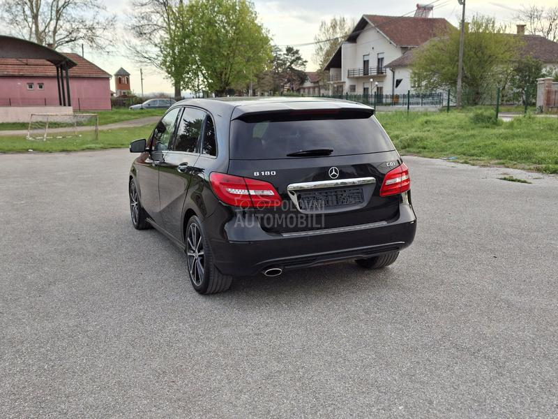 Mercedes Benz B 180 B 180