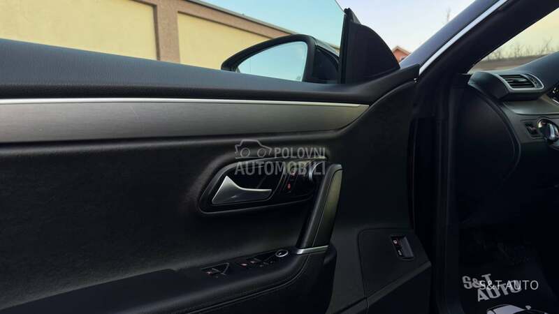 Volkswagen Passat CC 2.0 TDI/DSG/LED/FUL