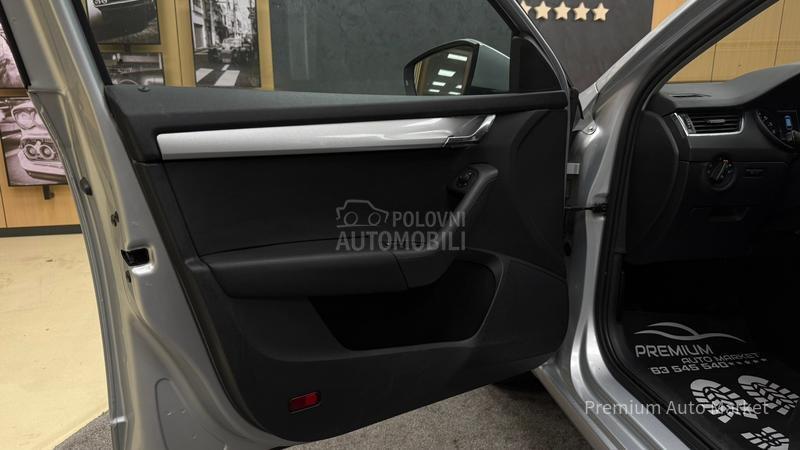 Škoda Octavia //1.6 TDI/DSG//NOV