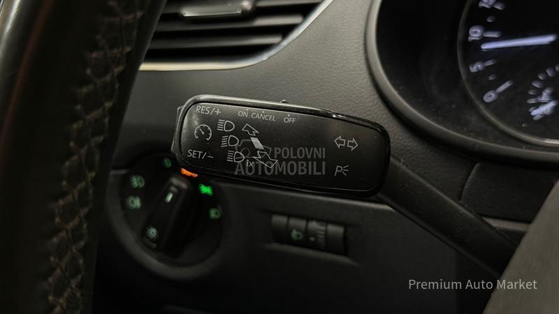 Škoda Octavia //1.6 TDI/DSG//NOV