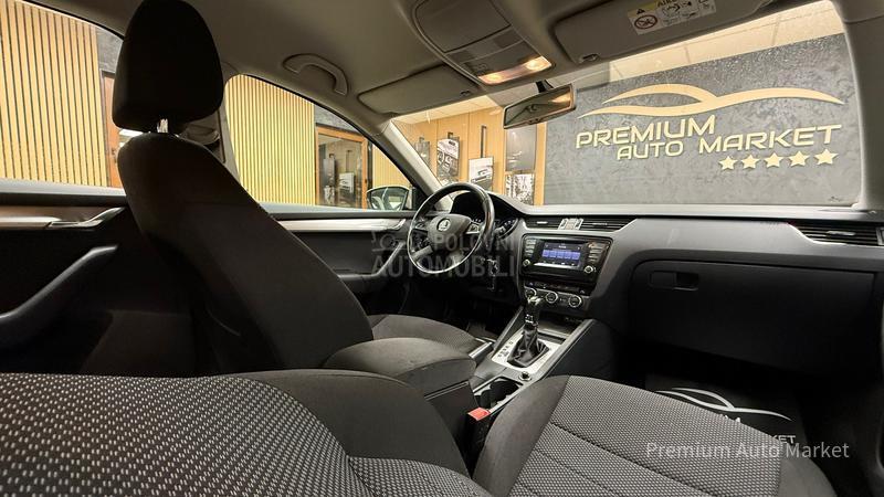 Škoda Octavia //1.6 TDI/DSG//NOV
