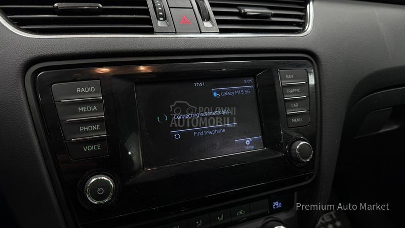 Škoda Octavia //1.6 TDI/DSG//NOV