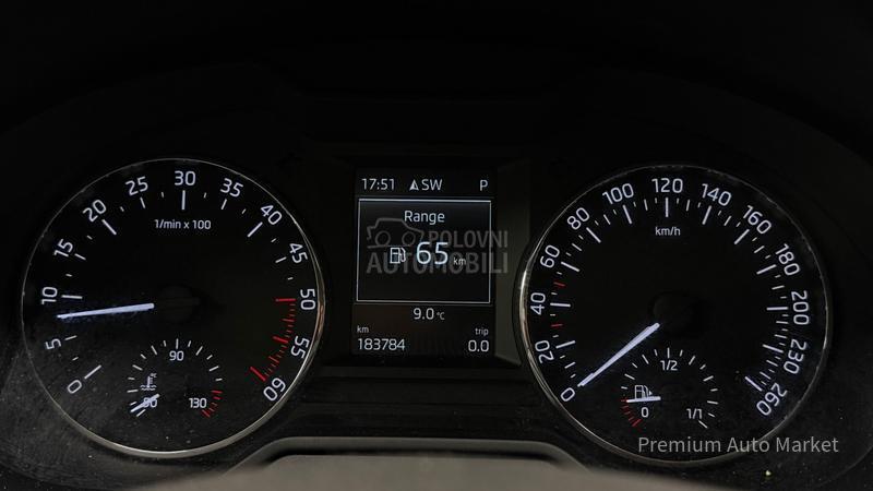 Škoda Octavia //1.6 TDI/DSG//NOV