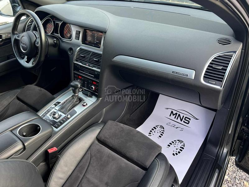 Audi Q7 3.0TDI/3xS/7sed/Pano