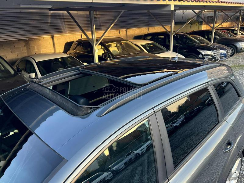 Audi Q7 3.0TDI/3xS/7sed/Pano